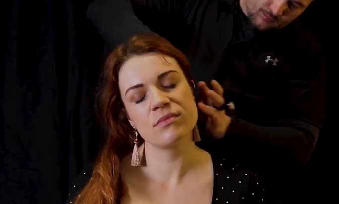 Shiatsu Shane 无人声 [ASMR]良好的坐姿轻触追踪功能已将她发送到另一个世界[没有说话]