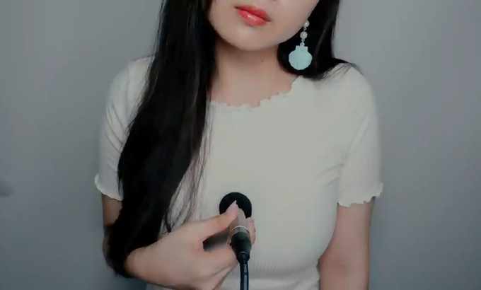 MELODY ASMR心脏跳动和吹耳