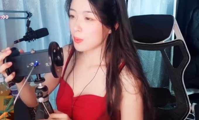 渔子溪 ASMR 渔子溪 乳液按摩 鹅绒掏耳 高能口腔音 第十八期