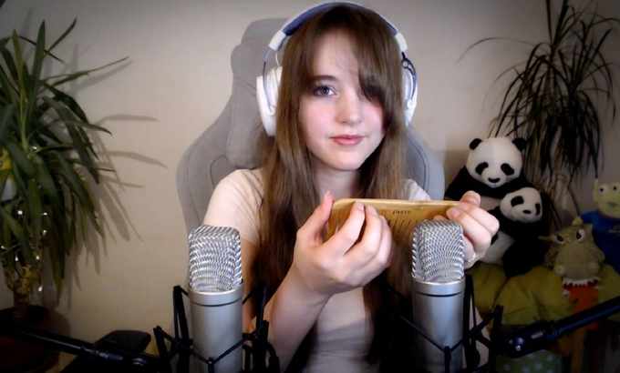 Gril ASMR-1小时的敲击声音