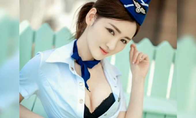 半妖李莎 ASMR付费定制 空姐系列之头等舱空姐的高级服务 剧情向/舔耳/口腔音 中国asmr口音