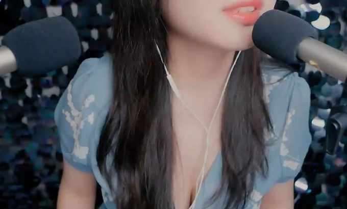 MELODY ASMR最近说话的麦克风近距离耳语耳语！
