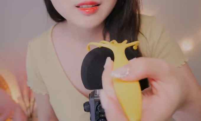 MELODY ASMR大脑融化麦克风刮擦，简单刺痛刮第3部分