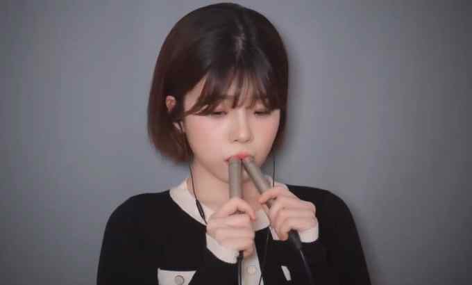 yeonchu 我终于感觉不到ASMR 我研究了烂水的声音。 快速刺痛分层 分层麦克风咬嘴的声音 口音，单词重复等