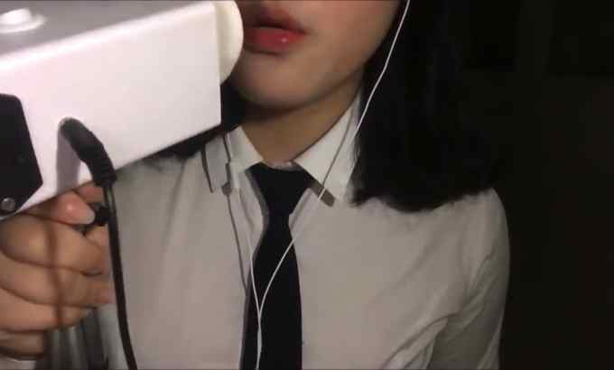 채잉 无人声 ASMR 口腔音 老实说，这部影片是一个传奇?