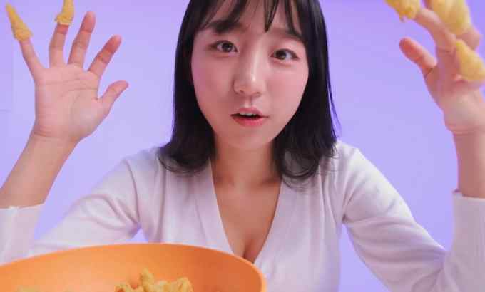 Milky ASMR ? 脆脆的薯条吃着声音 ? 随时都能听到的糖果的声音 ?