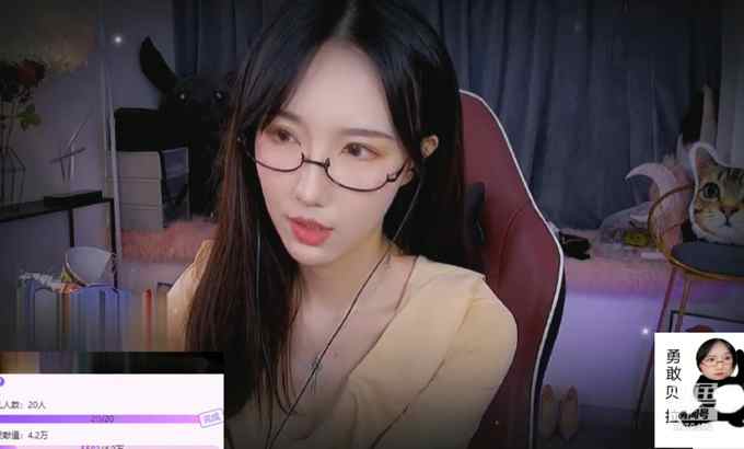 Zhen贝拉小姐姐 ASMR 贝拉小姐姐日常口腔音舔耳环节 ??