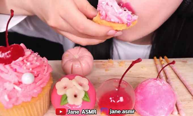 Jane ASMR 樱桃食品 *樱桃杯蛋糕、樱桃球、和果子 樱桃蛋糕、樱桃球、水果糯米糕吃播 吃的声音