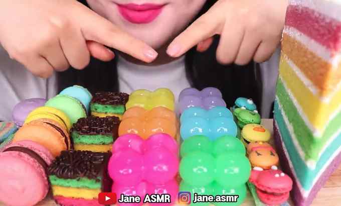 Jane ASMR 彩虹泡泡果冻、汽水蛋糕、彩虹马卡龙 彩虹泡泡果冻、彩虹蛋糕爆米花、马卡龙吃播 吃的声音