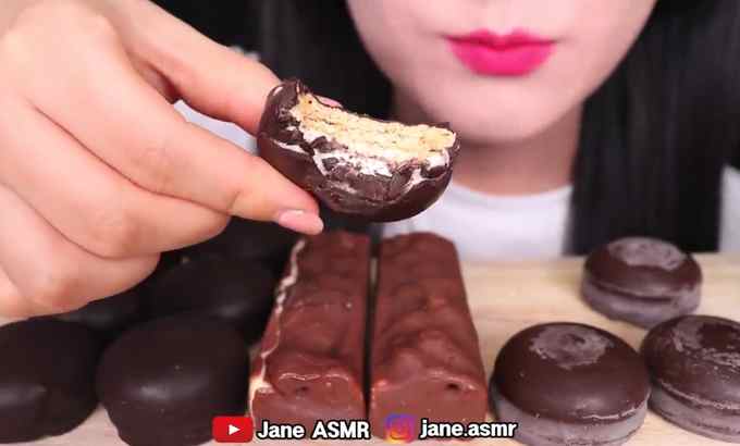 Jane ASMR 巧克力棉花糖、巧克力冰淇淋棒 巧克力棉花糖、巧克力棒冰淇淋吃秀 吃的声音