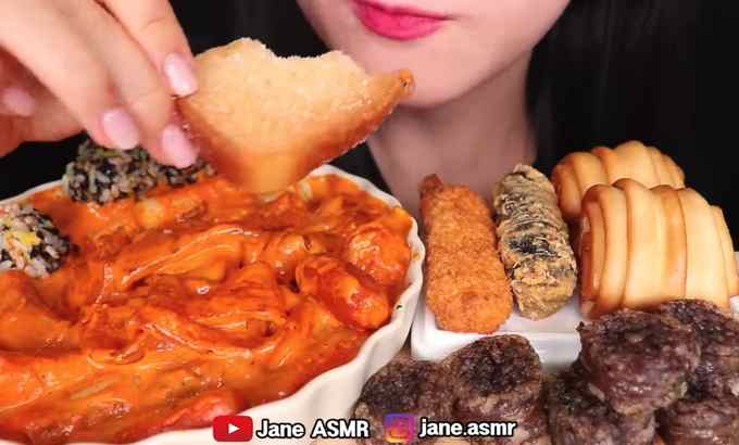 Jane ASMR 玫瑰炒年糕、炸蟹、油炸食品 桃红炒年糕、炸面包、粉条、炸圣代、炸花面包吃播 吃的声音