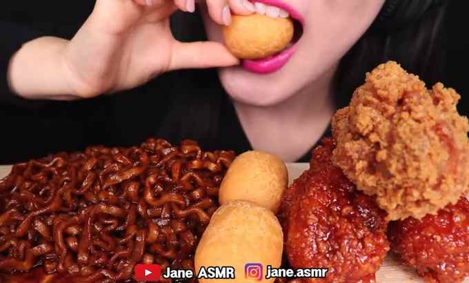 Jane  ASMR 黑豆面、炸鸡、芝士球 Jjajang 拉面、调味鸡腿、芝士球吃播 吃的声音