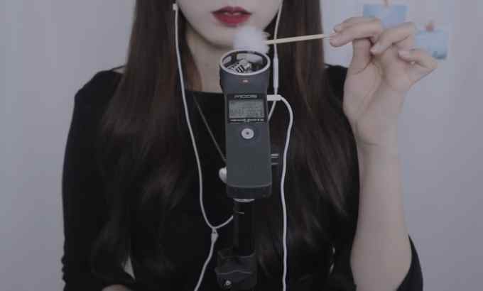 wooyeon ASMR 这还活着吗？... Zoom H1? 脑洞, ?声音，快速爆裂声，听不见的声音，柔软的绒毛