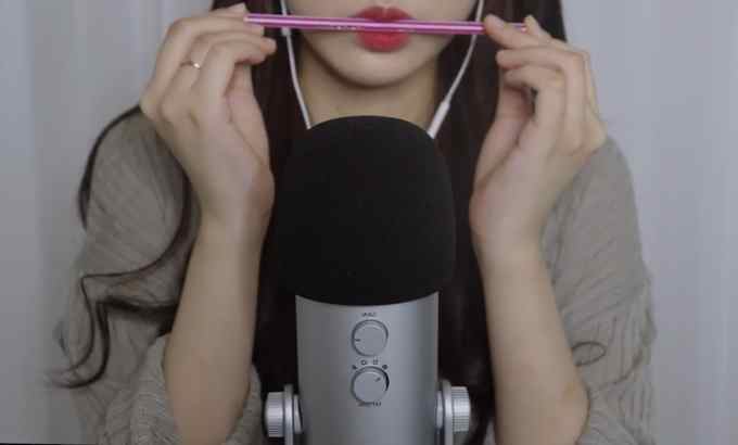 wooyeon ASMR 铅笔 ?敲击声音，在这种和那种刺痛中入睡……??