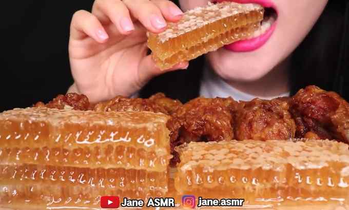 Jane ASMR 生蜂窝，蜂蜜炸鸡 蜂窝蜂蜜，蜂蜜组合鸡肉吃播 吃的声音