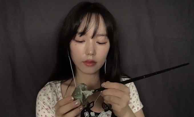 Jamonghae 无人声 ASMR 肥皂敲击和抓挠，刺痛，不说话触发睡眠?