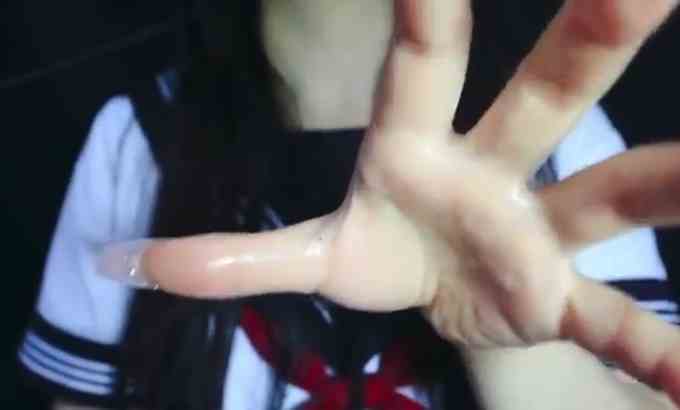 林夕萦 [ASMR] 视觉触发和按摩声音使舌头颤动 ?