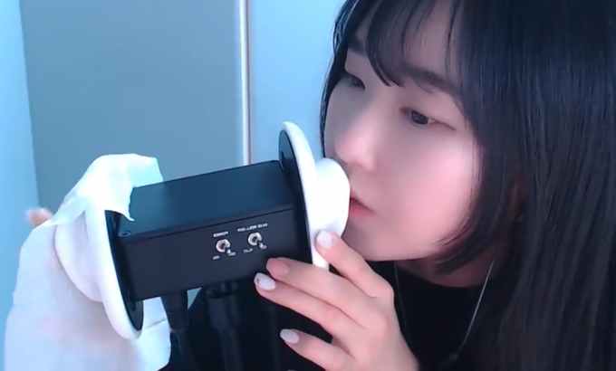 chu_a츄아 ASMR 3DIO 耳麦yum yum单词重复，湿纸巾耳部按摩，分层ㅣ保证