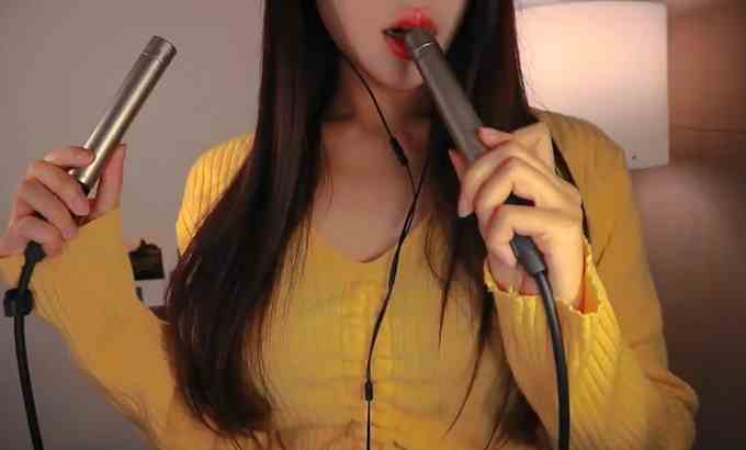 JINJER ASMR 近距离的嘴巴声音+单词重复（耳对耳）