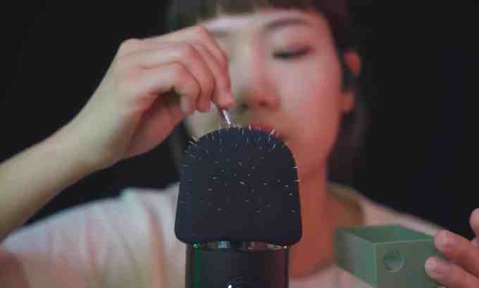 Soy [ASMR] 去除卡在麦克风上的刺 ?| 夹杂着听不见的耳语*强烈的声音*