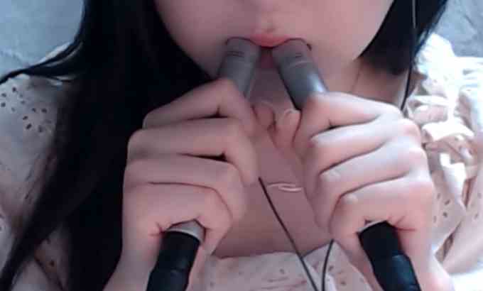 chu_a츄아 ASMR 最强的刺痛派对?单词重复，四舍五入等。