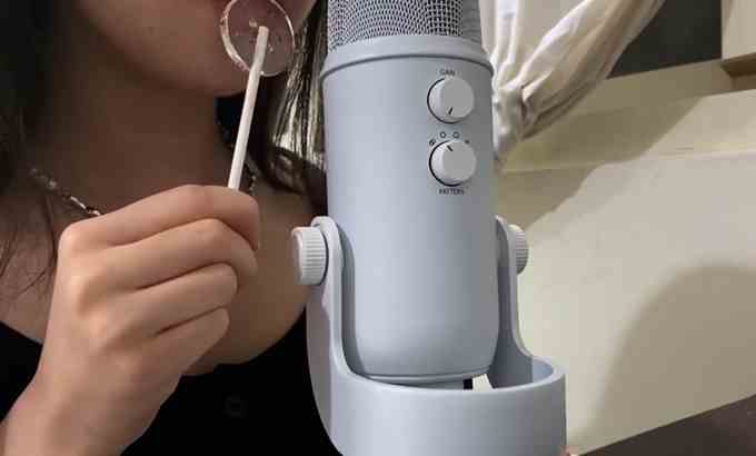 Jellymeow [台灣ASMR] 吃棒棒糖的聲音 ? 吃棒棒糖的声音带有耳语