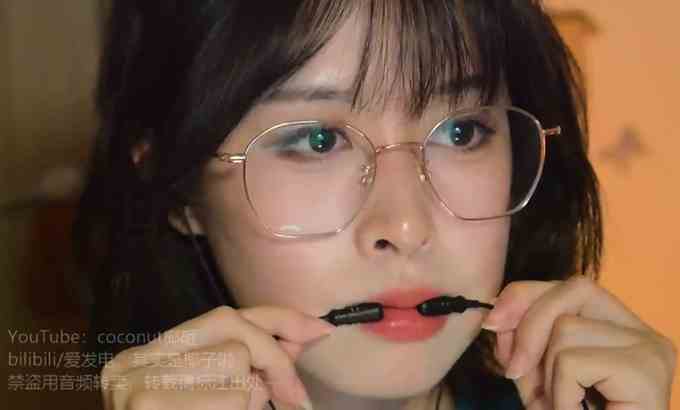 coconut椰砸【 F+S ASMR coconut椰~】（预习）👄蚕食麦克风+慢慢舔耳👅+合并预览版 啃麦+超慢速舔耳吹气掏耳