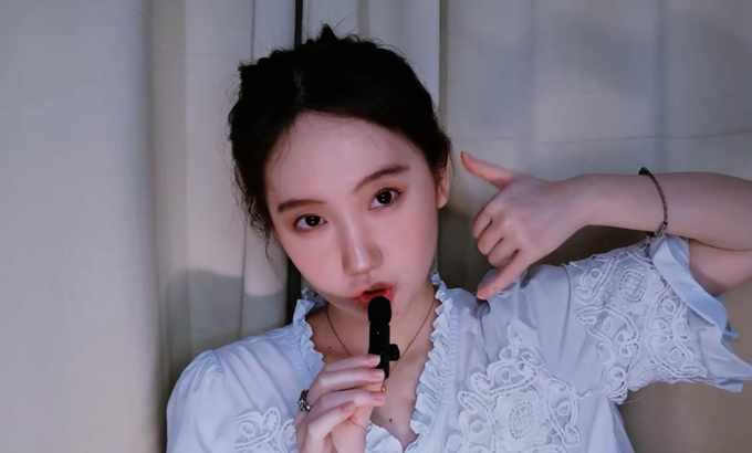 YiDan [ASMR] 口音和手部动作