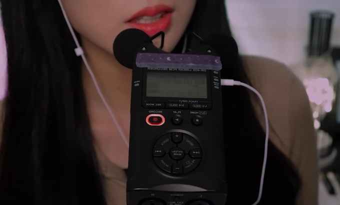 wooyeon 想听ASMR Tascam第一个单字复述的请快来〰️🌛(+👄声音，刺痛耳膜)，单字推荐也接受🫶🏻