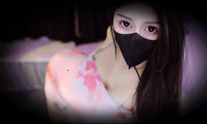 清清睡不醒 ASMR舔耳助眠