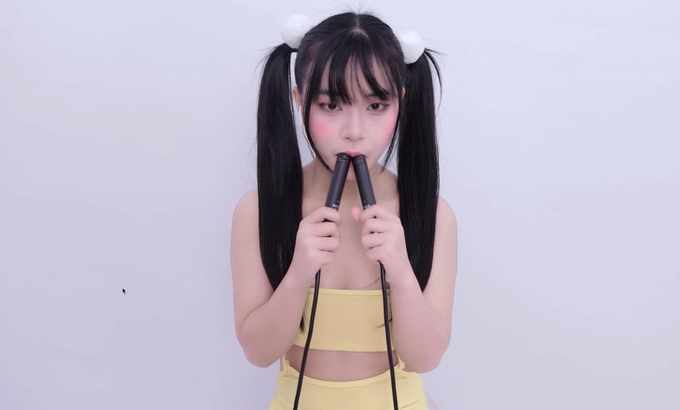 晓美 🥰晓美 Xiao Mei ASMR 舔耳口腔音喘息 舔耳朵 舔和吃 舔耳朵