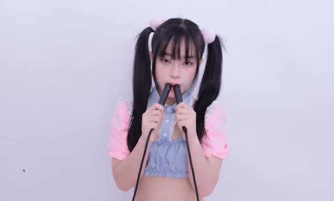 晓美 🥰晓美 Xiao Mei ASMR 舔耳口腔音喘息 舔耳朵 舔和吃 舔耳朵