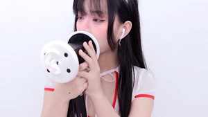 晓美 🥰晓美 Xiao Mei ASMR 舔耳口腔音喘息 舔耳朵 舔和吃 舔耳朵