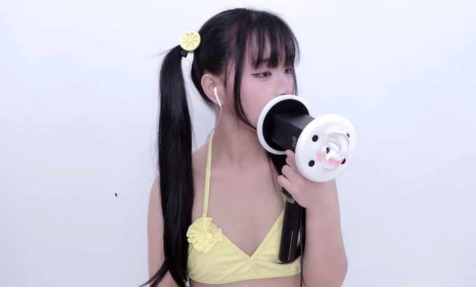 晓美 🥰晓美 Xiao Mei ASMR 舔耳口腔音喘息 舔耳朵 舔和吃 舔耳朵