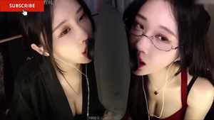 轩子巨2兔 ASMR【轩子巨二兔】耳边舔耳 口腔音纯享合集 ～