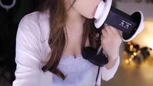 大伊伊5121 ASMR【大伊伊】温柔姐姐，舔耳系列，掏耳，轻语放松~
