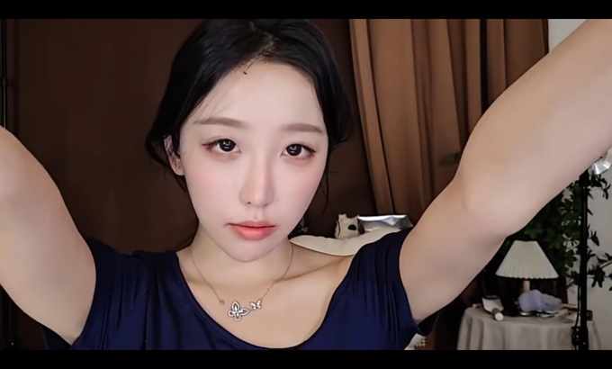 酥酥学姐 御姐精油裸足按摩ASMR