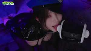 Yoon Ying 感性私语 | ASMR YoonYing 美女警官的舔耳