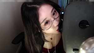 轩子巨2兔【ASMR 轩子巨二兔】纯享版口腔音 耳边舔耳 | 口腔声音有助于睡眠，舔耳朵