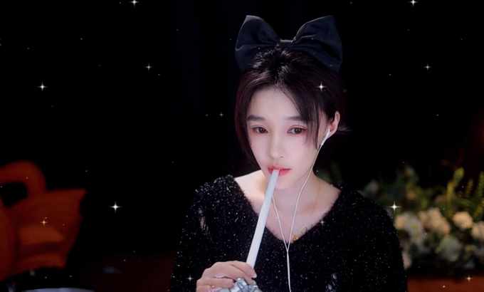 原子不可爱 ASMR 3D 环绕声 | 啃脑袋和吸管声音 | 3D环绕 啃脑子 吸管音