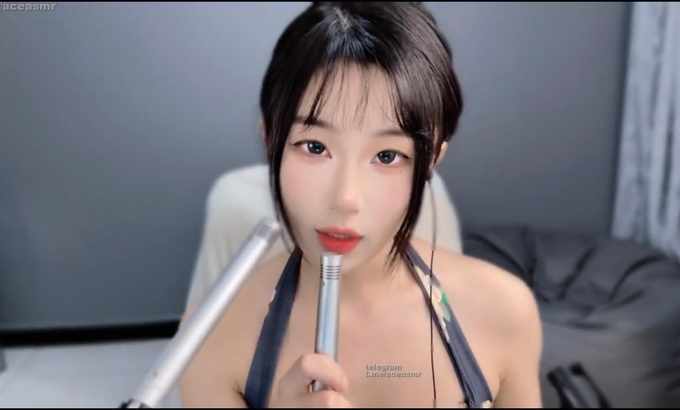 桃七妹儿 黑丝超短裤 ASMR舔耳哄睡福利