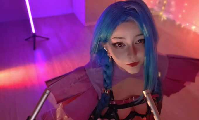 NekoLyri  ASMR ♡ Jinx 的混乱无声耳语♡
