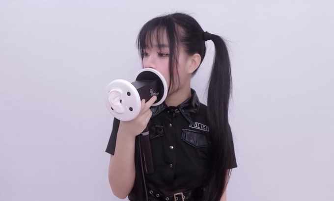 晓美 🥰晓美 Xiao Mei ASMR 舔耳口腔音喘息 舔耳朵 舔和吃 舔耳朵