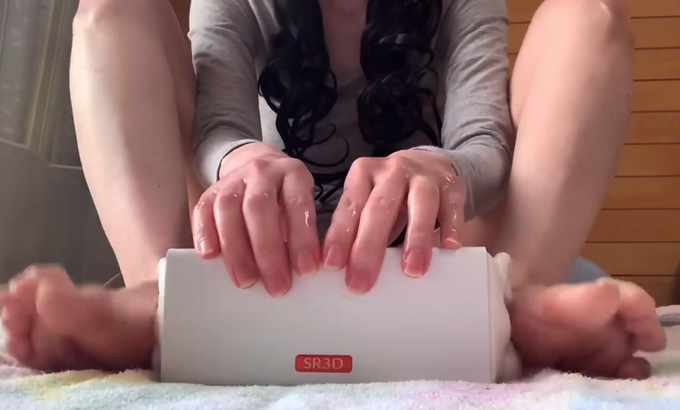 Fuwari ASMR赤脚挖耳💕脚底大量精油按摩👐🏻💕敲打，抓挠，催眠😪足部精油按摩，挖耳，敲打，抓挠／SR3D