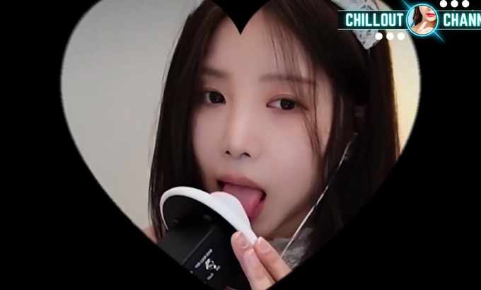 Yoon Ying（ASMR_Yoon Ying）倾城女仆：独家版，动手和声音沉浸