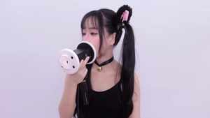 晓美 🥰晓美 Xiao Mei ASMR 舔耳口腔音喘息 舔耳朵 舔和吃 舔耳朵
