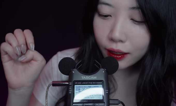 DOOBOO ASMR 我会用我的嘴和手让你入睡