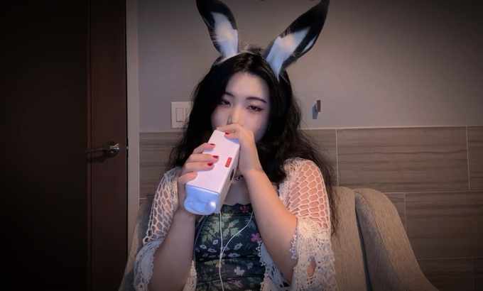 Outlaw Bunny [ASMR] 口腔音 Mouth Sounds + 吸管音 Brain Extraction + 香口胶 Gum Chewing | 穿脑 Cross Brain Tingles