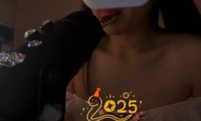 婉儿别闹 口木勺ASMR舔耳福利