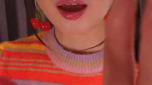 Cham ASMR 模拟吃食物🍫🍓（巧克力、草莓、饼干）